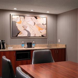 One-Bedroom King Suite